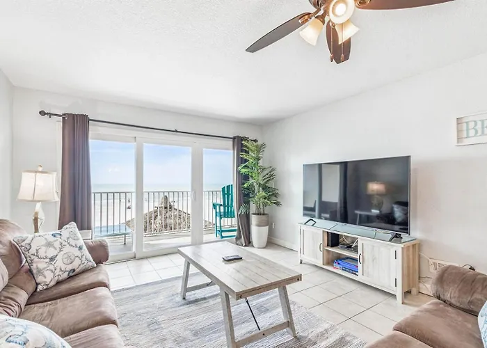 Oceanfront Bliss At Seagate With Heated Pool Apartment