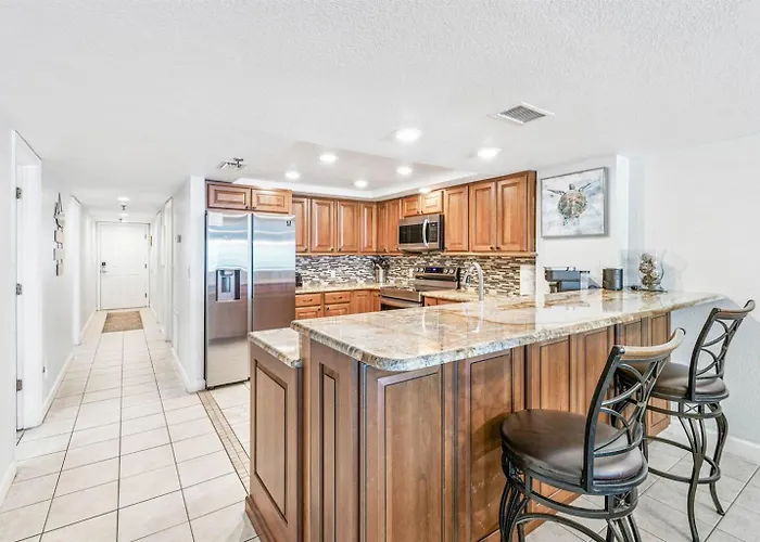 Oceanfront Bliss At Seagate With Heated Pool Apartment *