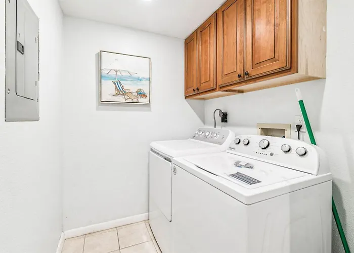 Oceanfront Bliss At Seagate With Heated Pool *