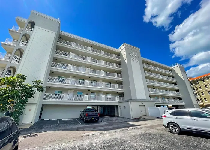Oceanfront Bliss At Seagate With Heated Pool Clearwater Beach